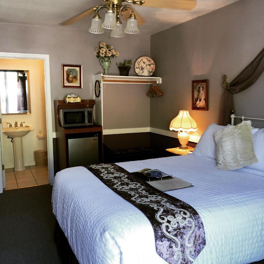 The Bent Elbow Hotel Silverton Екстер'єр фото